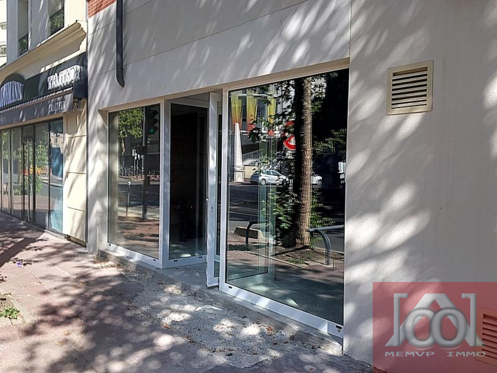 Image_, Local commercial, Issy-les-Moulineaux, ref :1 VCO40000076